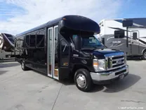 Luxury Party Bus And Limo