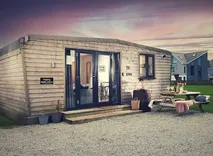 Lodges With Hot Tubs