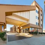 Red Roof Inn PLUS+ Chula Vista