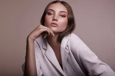 Corrie Elle Artistry - Makeup Artist & Hairstylist Dubai
