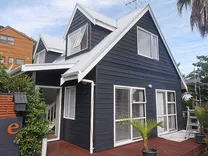 Auckland house painters provide house painting services