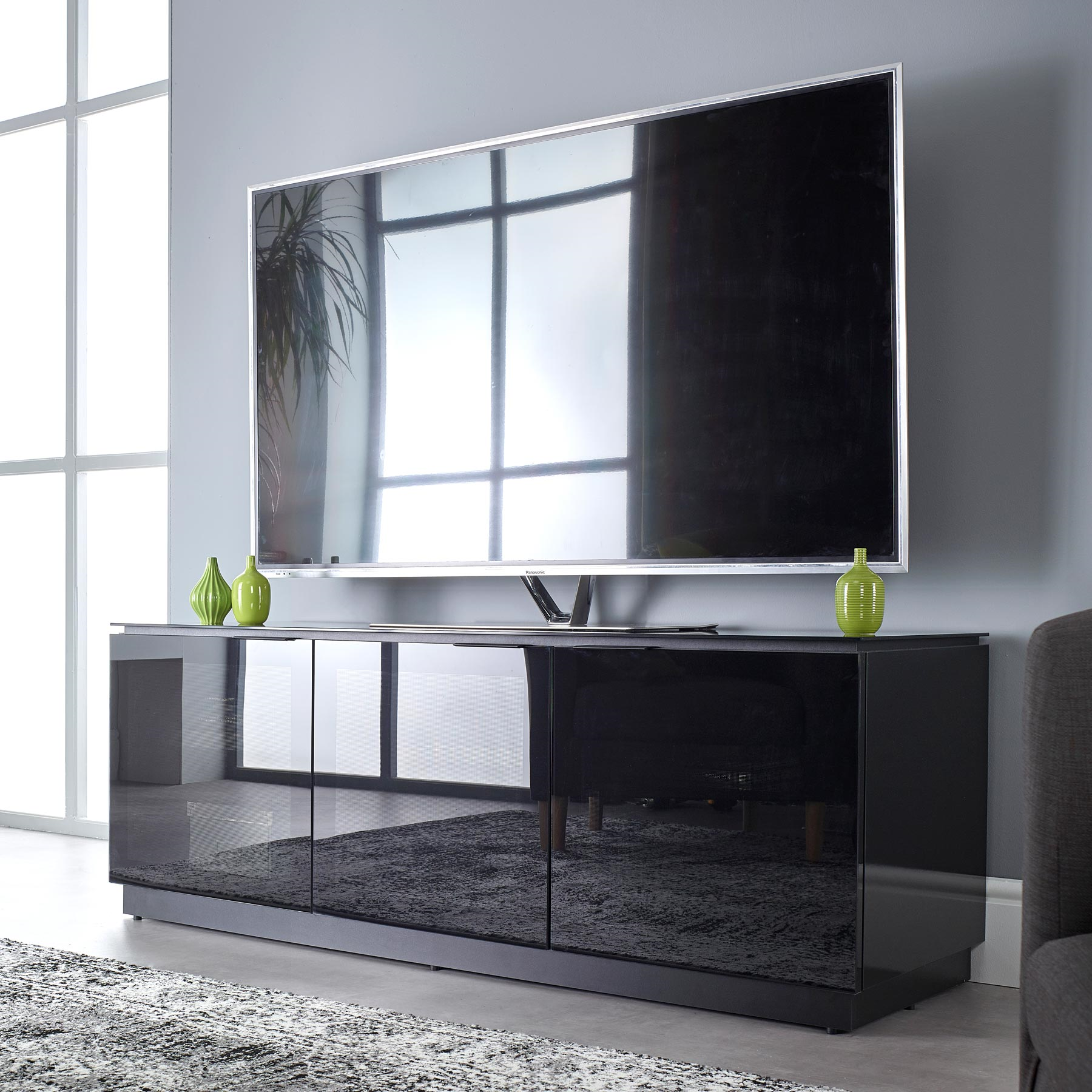 Diamond D1500 Large Black Gloss TV Cabinet